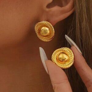 Lightweight cult gaia Elegant Chunky Earrings
